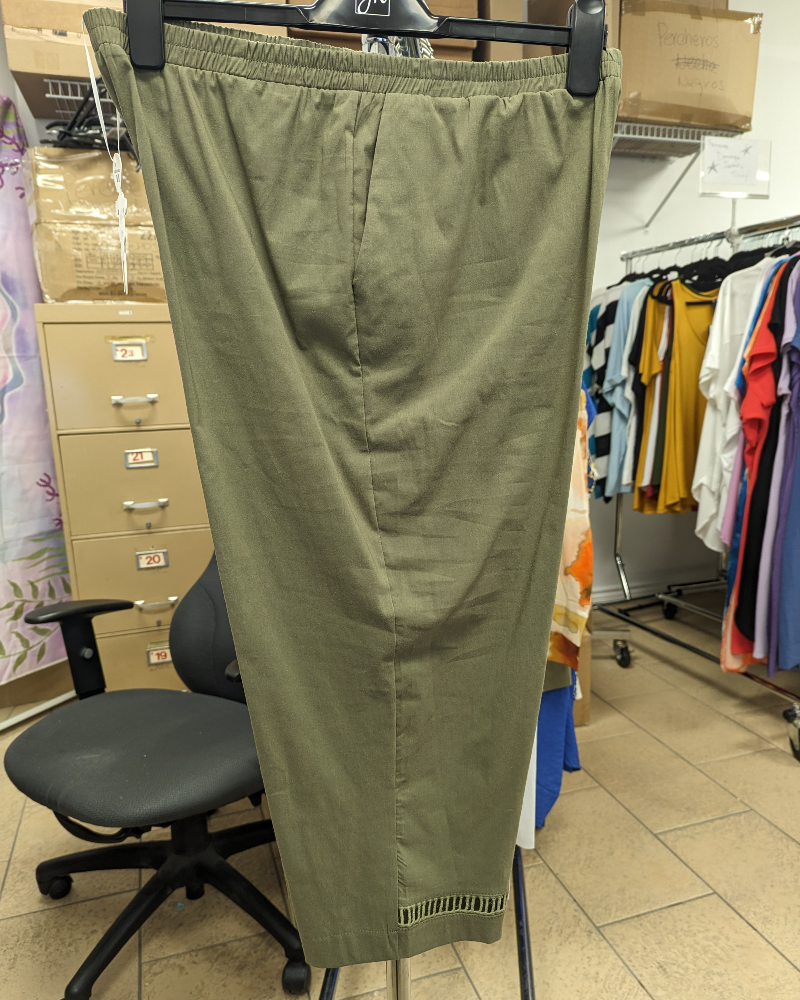 Cypress Capri Pants - Franck Anna