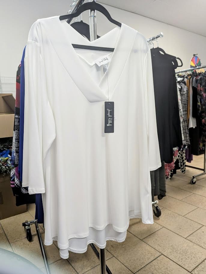 Haut évasé en tricot satiné blanc - Joseph Ribkoff