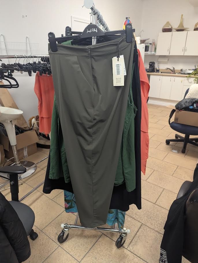 Keva khaki Pants - Maloka