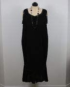 Black dress adorned with shimmering sequins - Angel Circle