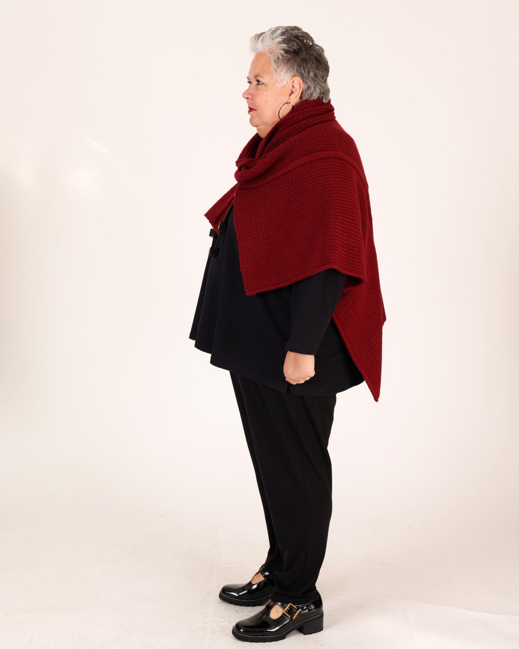 Burgundy knitted wrap to drape – MAT