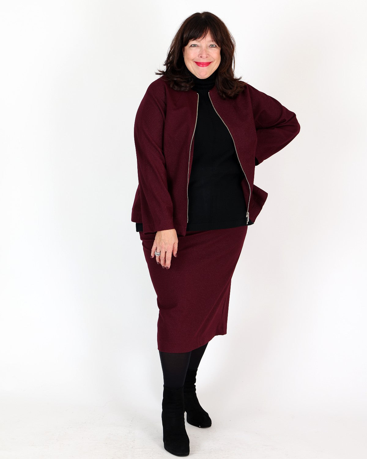 Héra burgundy straight midi skirt with back slit – MAT