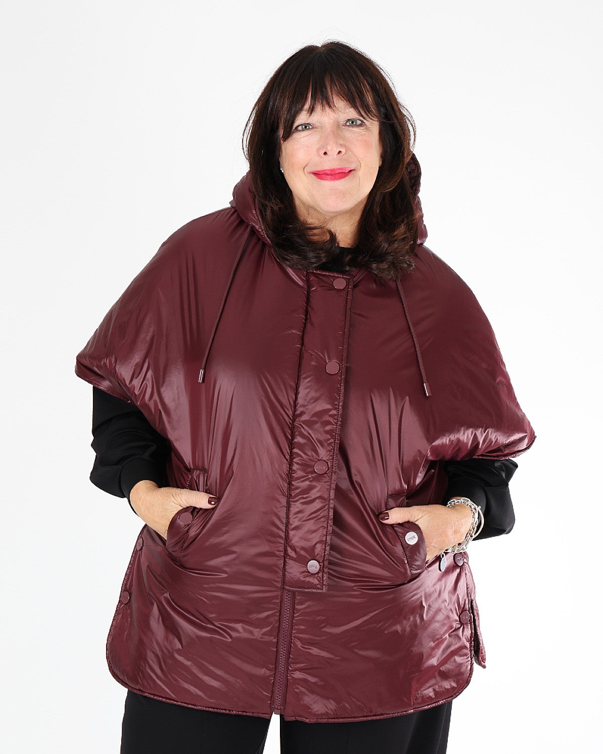 Veste matelassée Bordeaux à capuchon – MAT