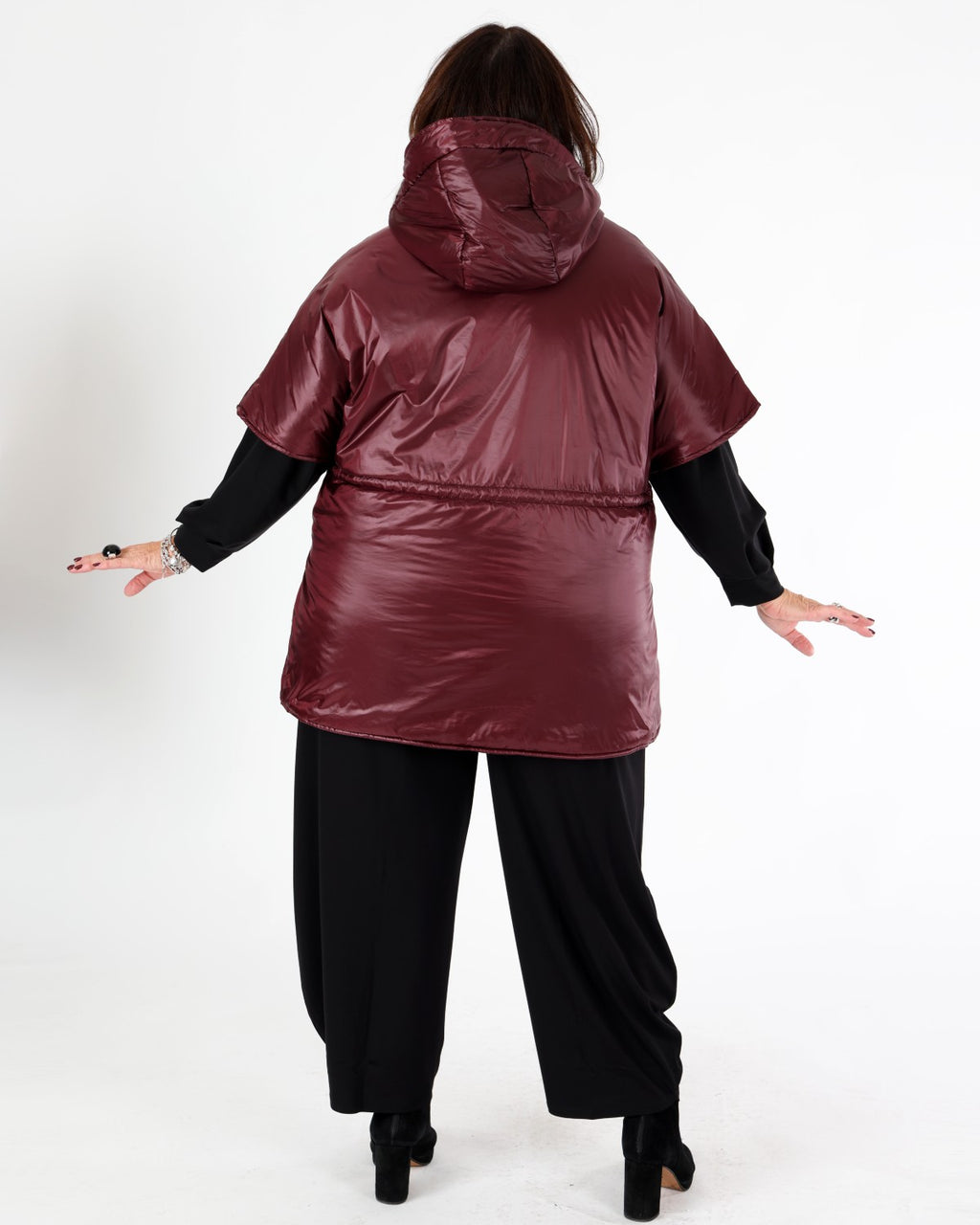 Veste matelassée Bordeaux à capuchon – MAT