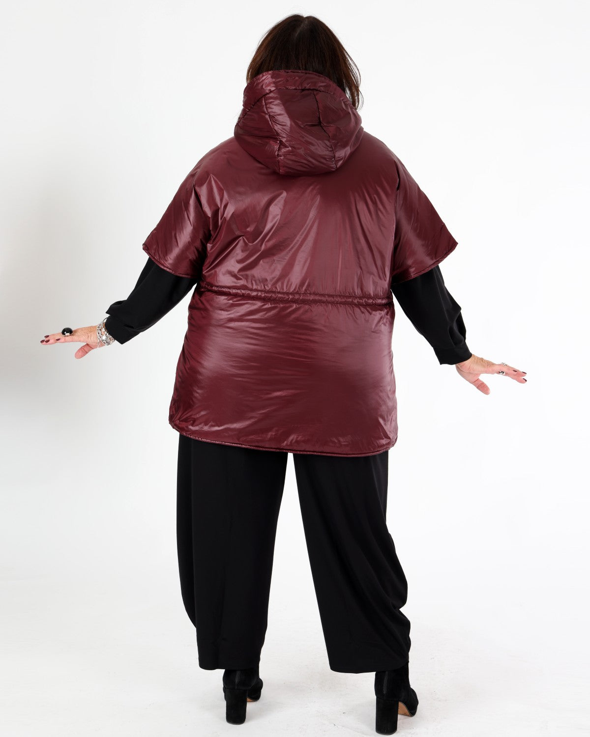 Veste matelassée Bordeaux à capuchon – MAT